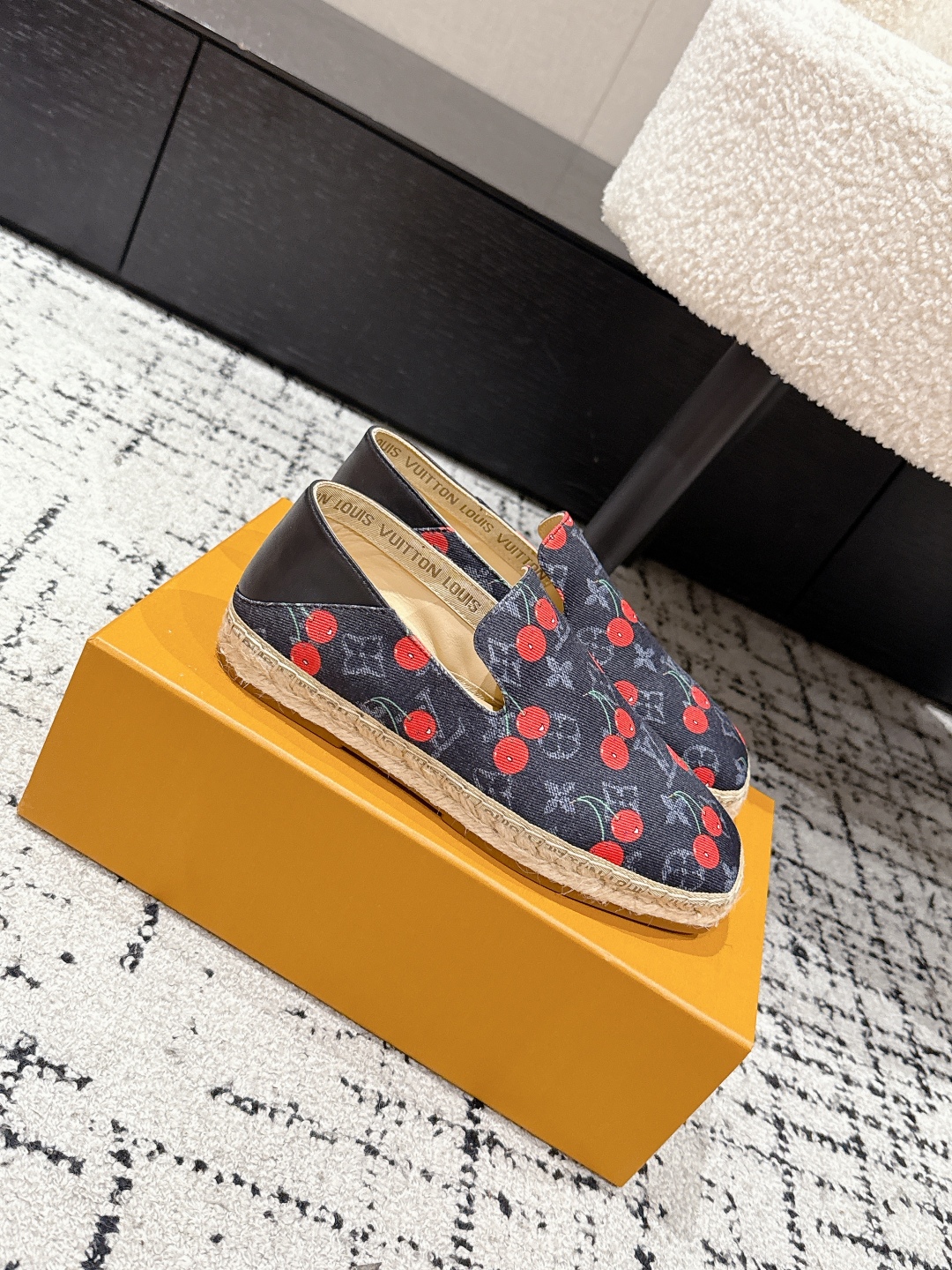 Louis Vuitton Women's Embroidered Espadrilles - Classic & Comfortable 3 cmp i1755644749373 2464 0 1