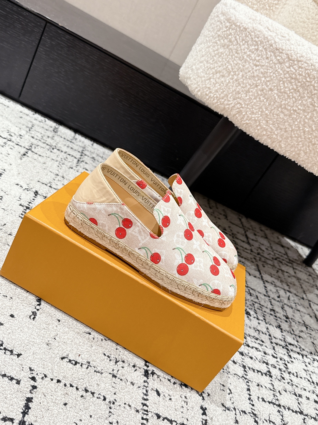 Louis Vuitton Women's Espadrilles: Embroidered Logo, Comfortable & Stylish 3 cmp i1755644778533 1139 0 1