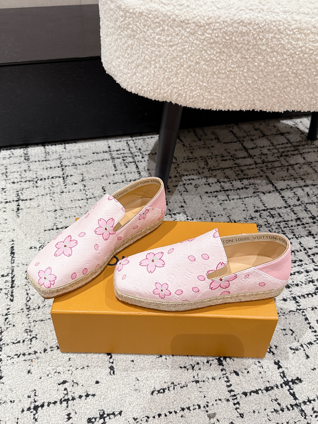 Louis Vuitton Women's Embroidered Espadrilles - Classic & Comfortable 4 cmp i1755644872402 111 0 2