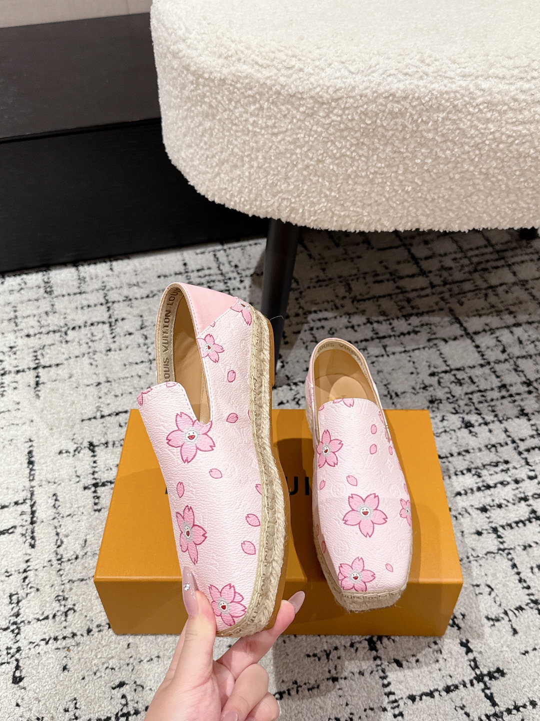 Louis Vuitton Women's Embroidered Espadrilles - Classic & Comfortable 5 cmp i1755644873173 8044 0 3