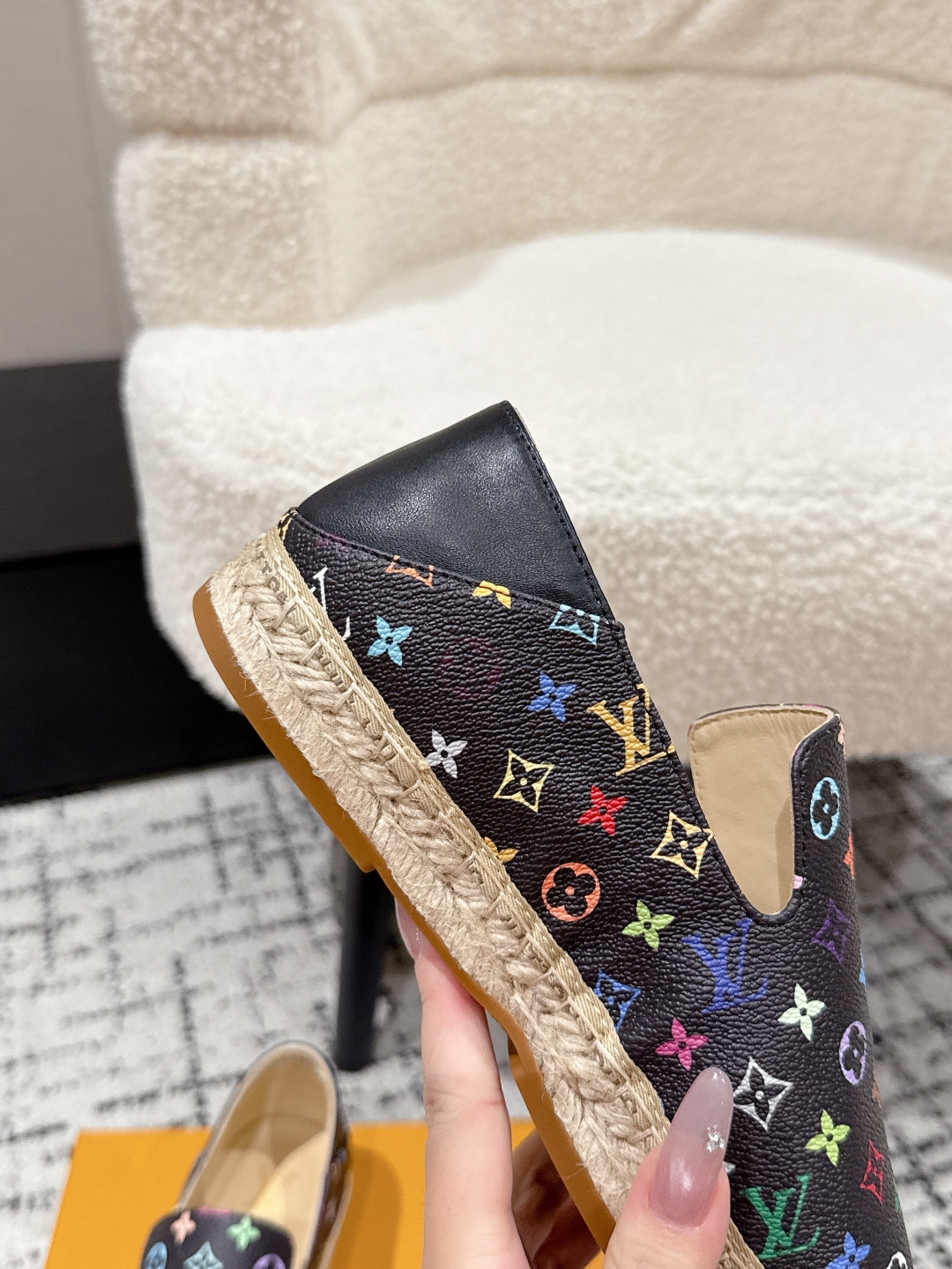 Louis Vuitton Women's Embroidered Espadrilles - Classic & Comfortable 9 cmp i1755644885771 1914 0 7