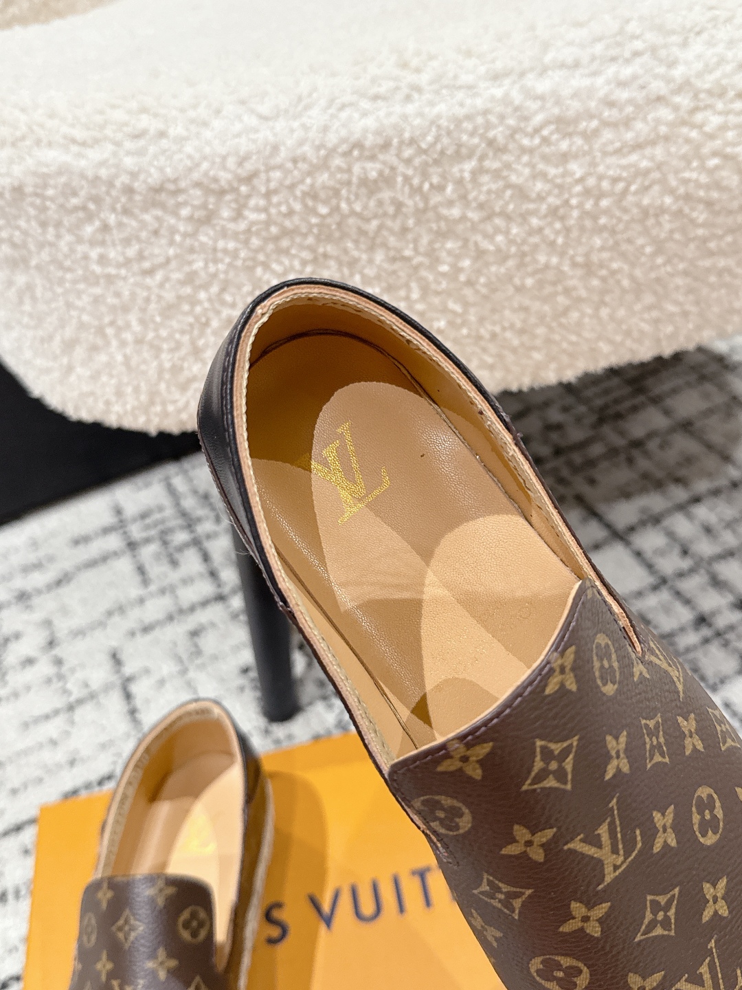 Louis Vuitton Women's Embroidered Espadrilles - Classic & Comfortable 10 cmp i1755644892740 6975 0 8