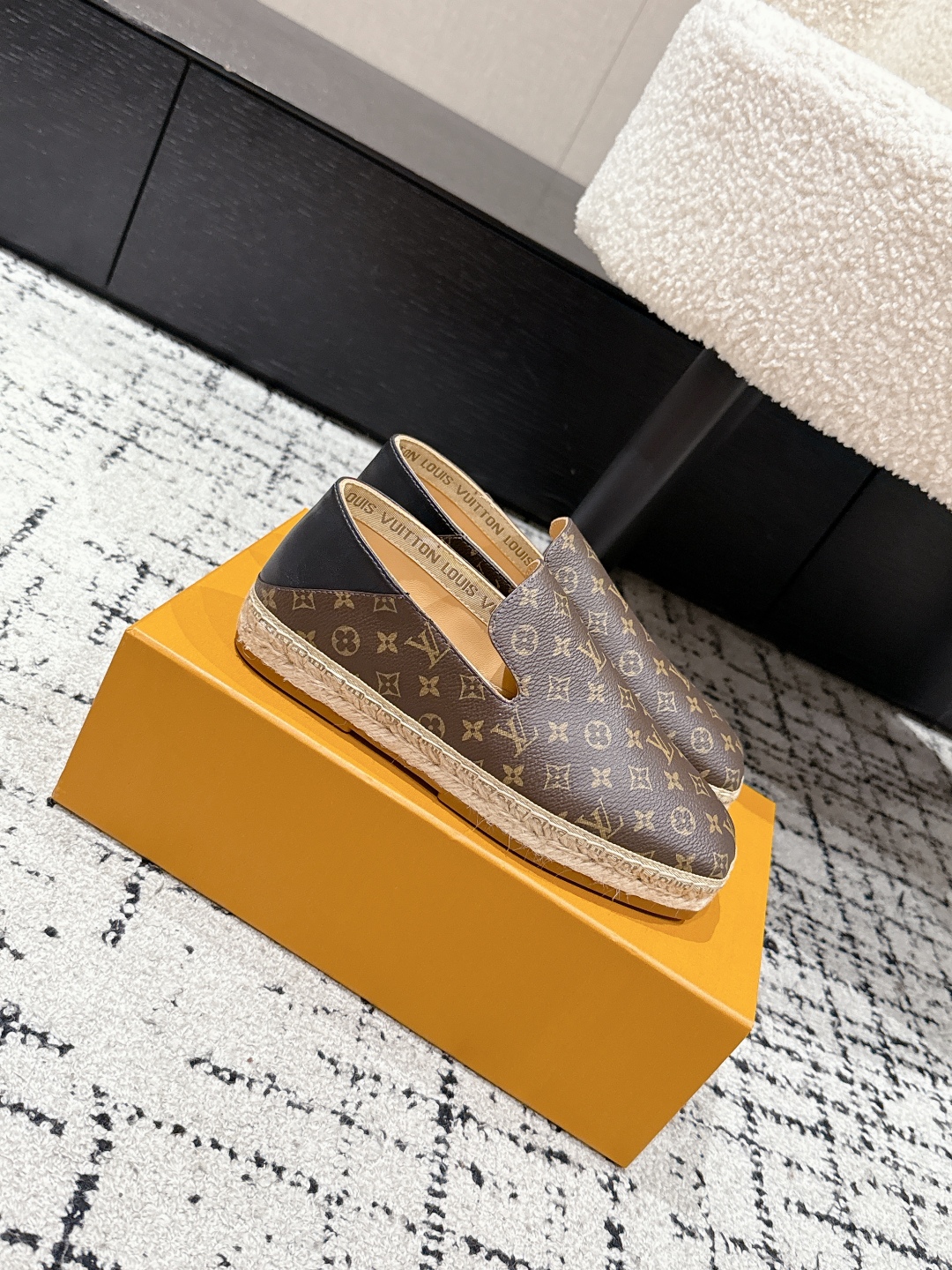 Louis Vuitton Women's Embroidered Espadrilles - Classic & Comfortable 3 cmp i1755644892741 9858 0 1