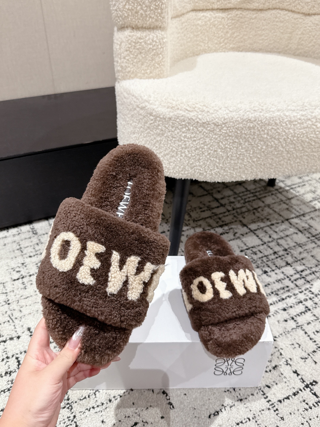 Loewe Shearling Slippers: Cozy & Chic Winter Style - Sizes 35-42 6 cmp i1755987599092 4285 0 4