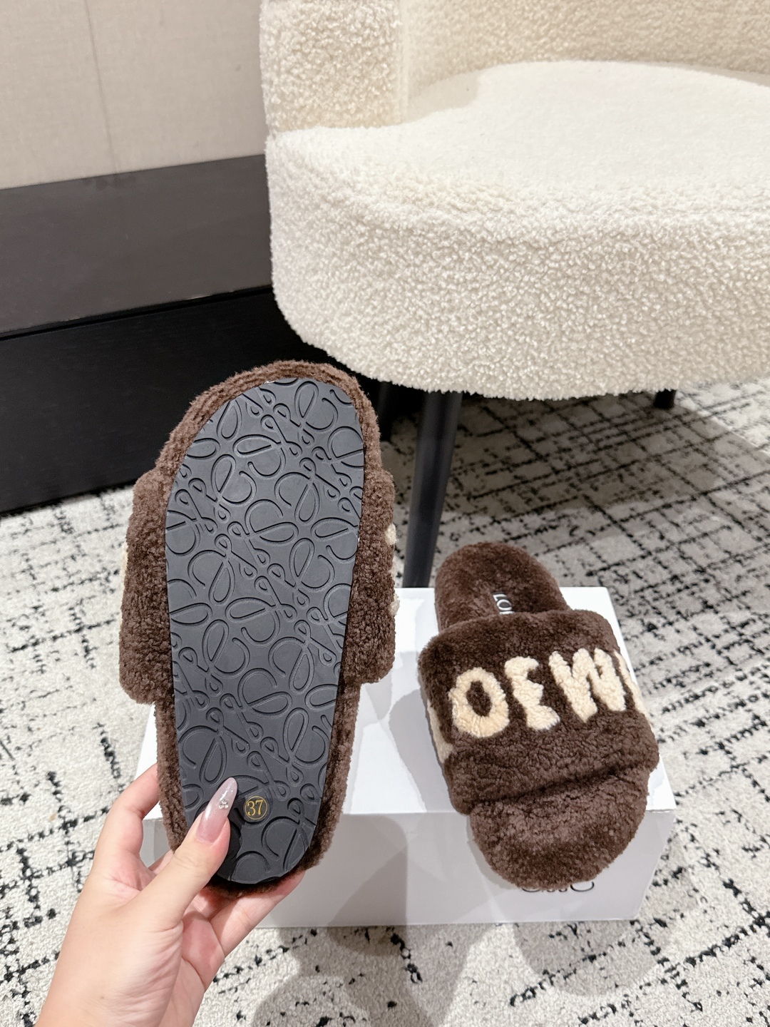 Loewe Shearling Slippers: Cozy & Chic Winter Style - Sizes 35-42 10 cmp i1755987600832 5873 0 8