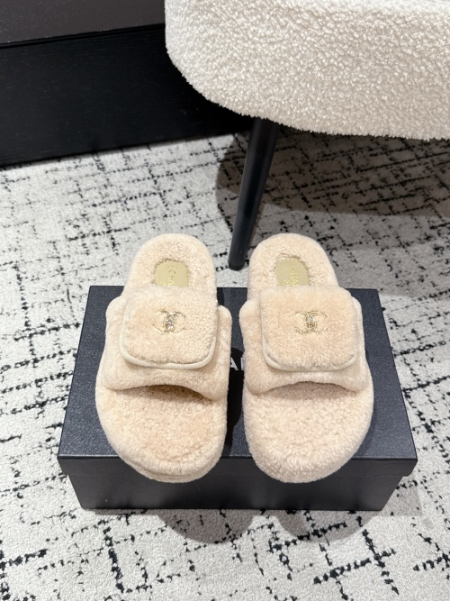 Chanel Women's Beige Wool Furry CC Logo Slip-On Slippers Slides Shoes 1 Chanel Women's Beige Wool Furry CC Logo Slip-On Slippers Slides Shoes