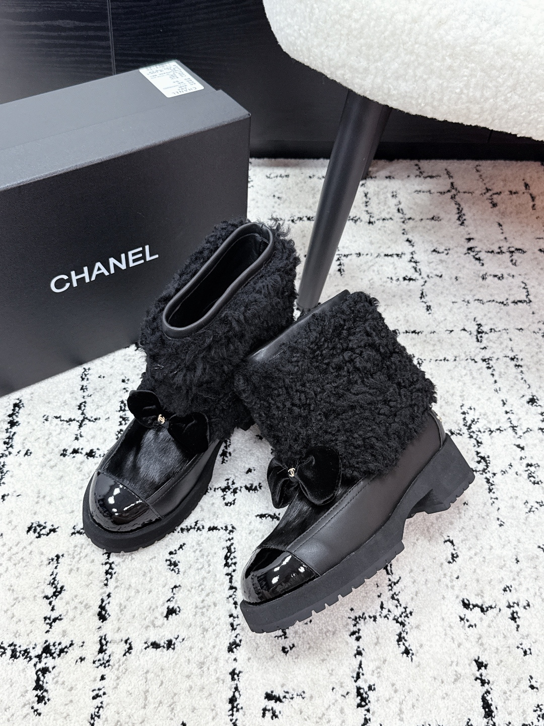 CHANEL women's shoes CHANELChanel 25 | COCO NEIGE Series 25N — photo 4