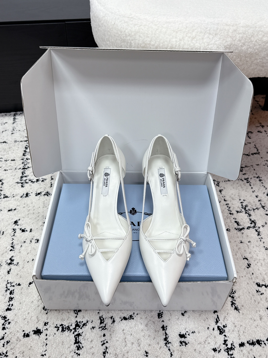 Женская обувь Prada # уровень закупщика