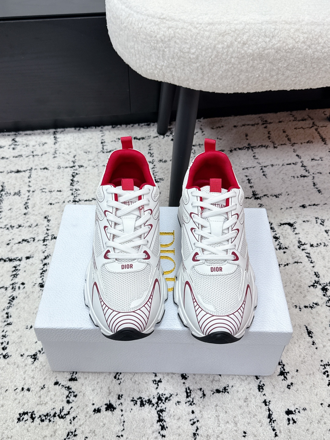 NO:722457,#TOPVERSION Dior Dior 26/ Latest hot product Dior vibe sports casual dad shoes Original purchase, development and production Quality comparison The mesh printed with the Dior oblique pattern is combined with the white leather effect panel to form a modern contrasting effect. The design has iconic embellishments and 3D effect details that complement any casual and elegant clothing to create a modern look!  Fabric: Mesh fabric/spliced ​​cowhide Lining: Breathable mesh lining Outsole: Original combination ultra-light sole Size#35-46 (40 for women, 45.46 for men, custom made and non-refundable), dad shoes, dior, dior, cowhide19860909#顶级版本 Dior 迪奥 26/ 最新主推爆品 Dior vibe 运动 休闲 老爹鞋 原版购入开发做货 品质对比 印有Dior oblique图案的网眼与白色皮革效果面板结合,形成现代对比效果.设计带有标志性的点缀,3D的效果细节 与任何休闲 优雅的服装相得益彰,打造现代感外观！ 面料: 网眼面料/拼接牛皮 内里: 透气网内里 大底: 原版组合超轻底 Size#35-46（女40.男45.46订做不退换）,老爹鞋,dior,dior,cowhide,Women's Shoes