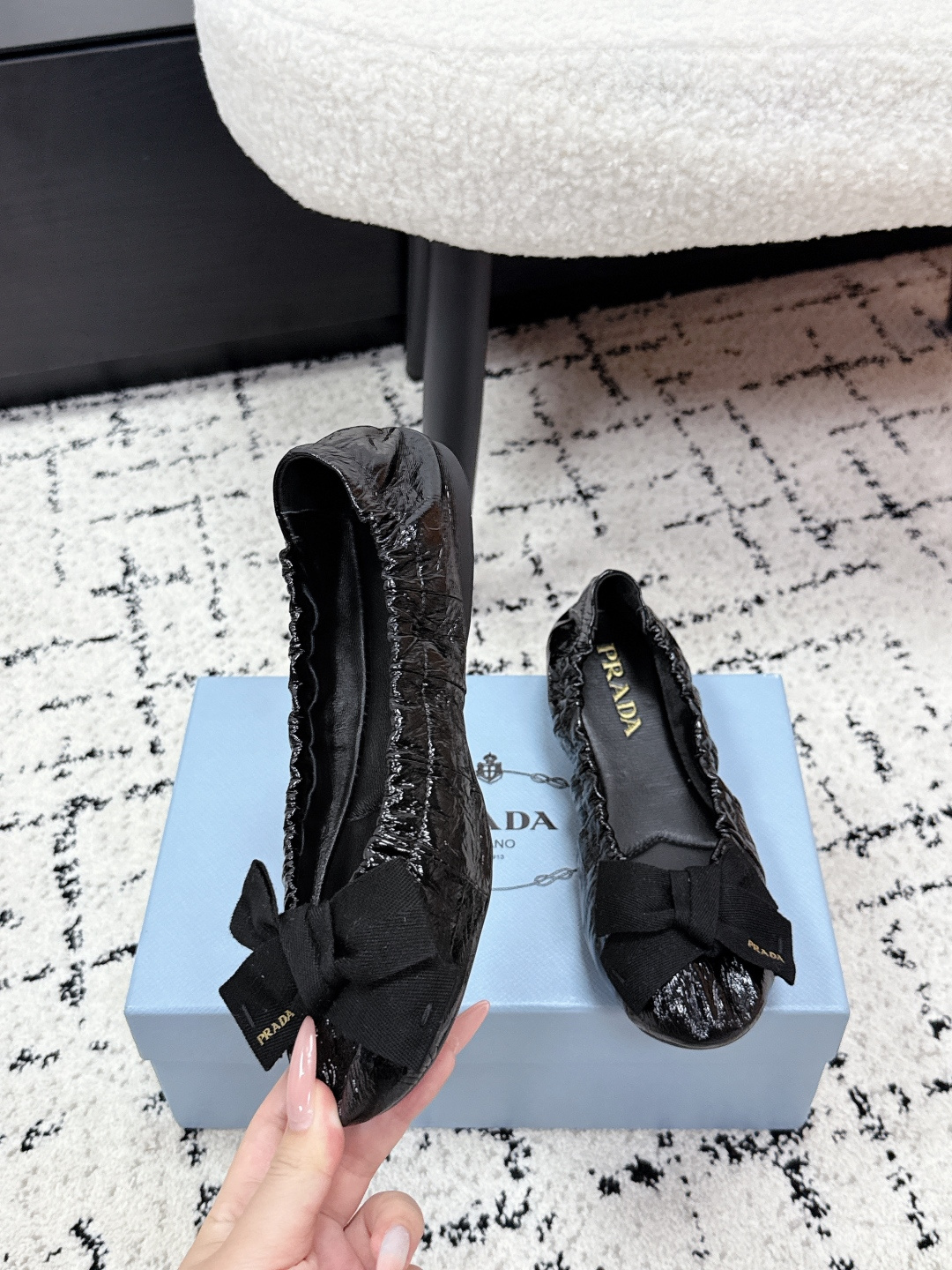 Prada Style Leather Women's Shoes style reference detail image 4 from source 784806
