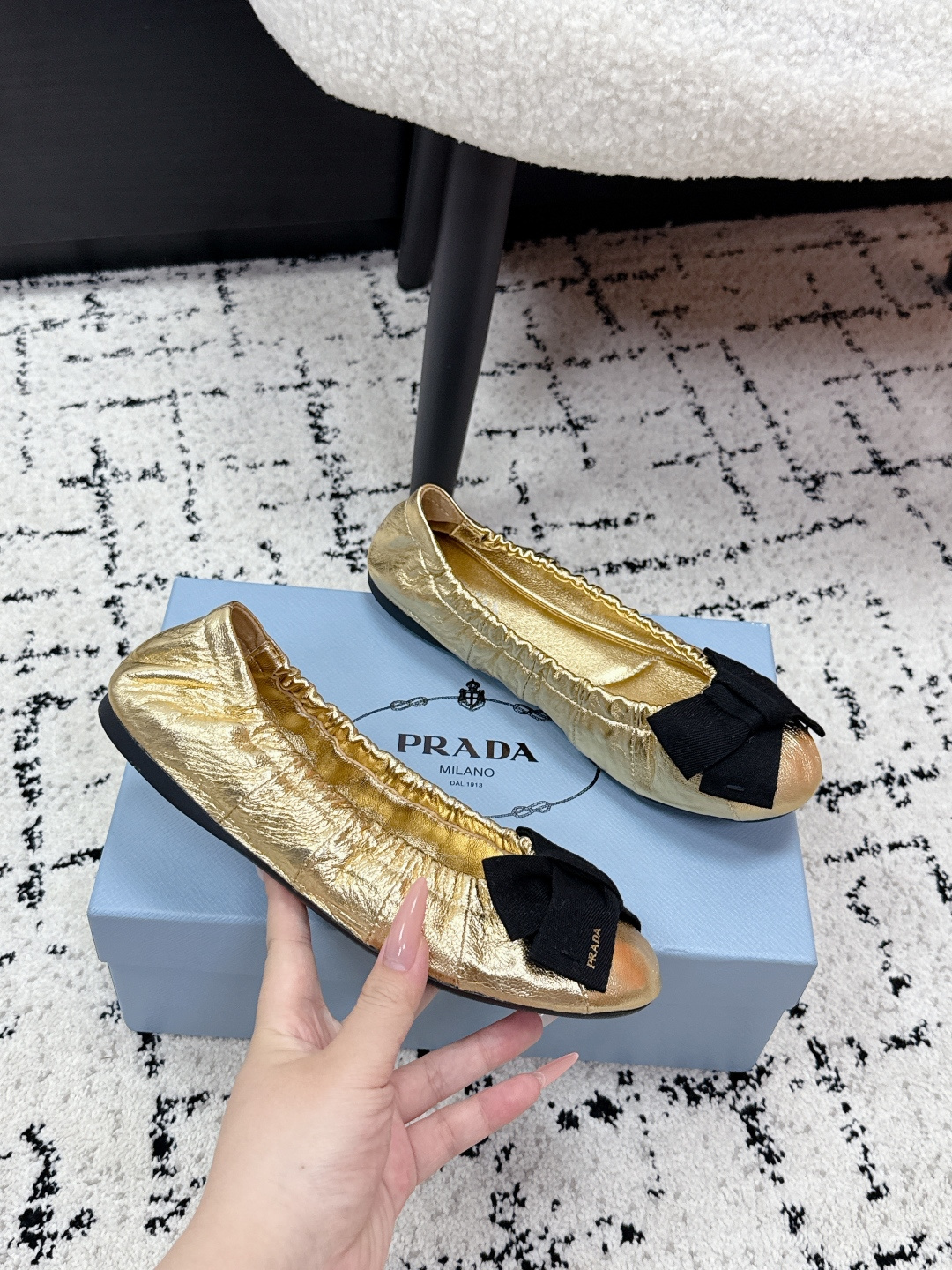Prada Style Leather Women's Shoes style reference detail image 5 from source 784807
