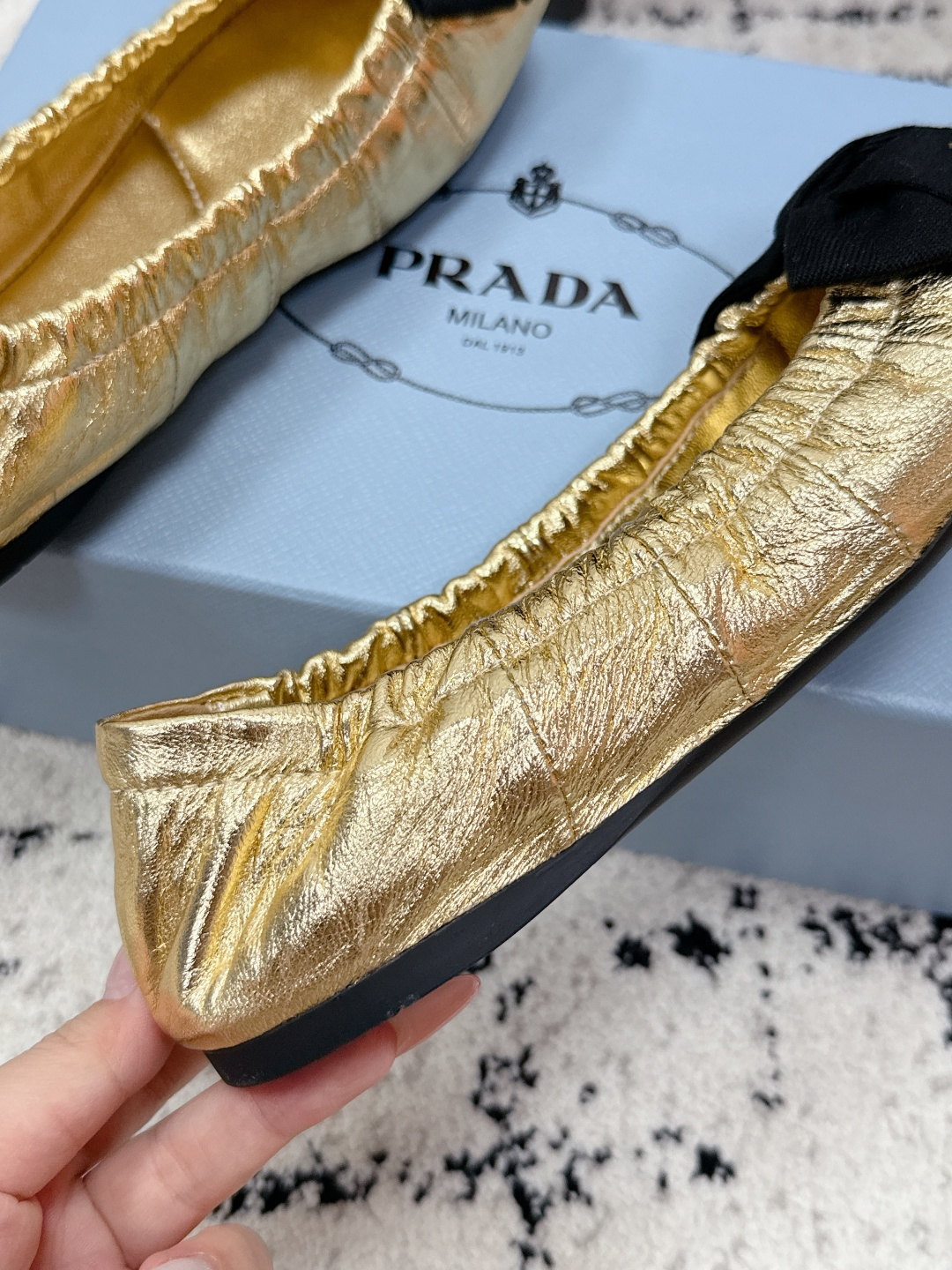 Prada Style Leather Women's Shoes style reference detail image 7 from source 784807