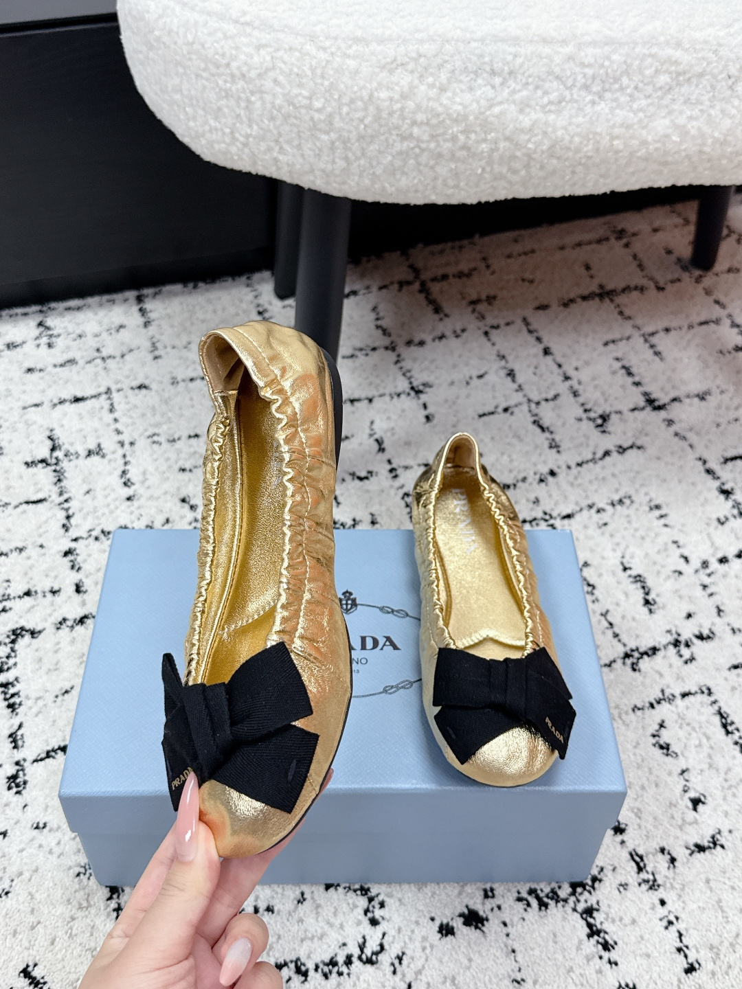 Prada Style Leather Women's Shoes style reference detail image 4 from source 784807