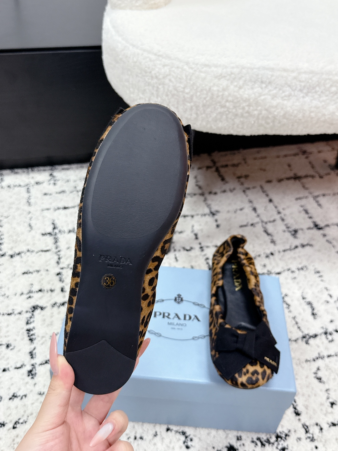 Prada Style Leather Women's Shoes style reference detail image 9 from source 784809