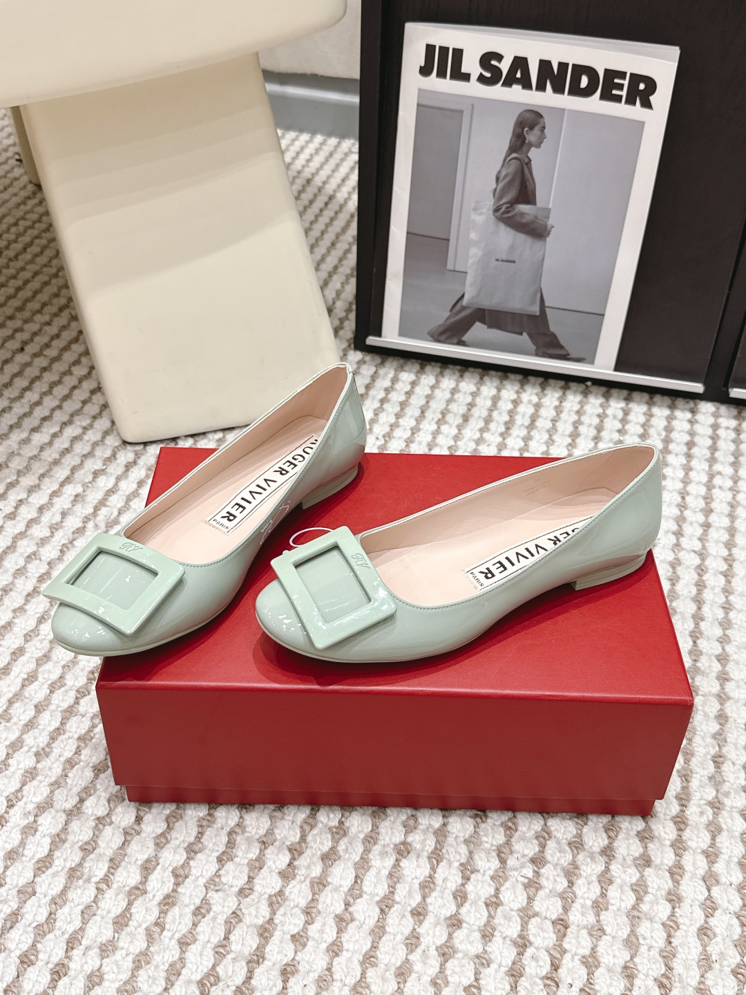 Женские туфли Roger Vivier с лаковым покрытием и пряжкой