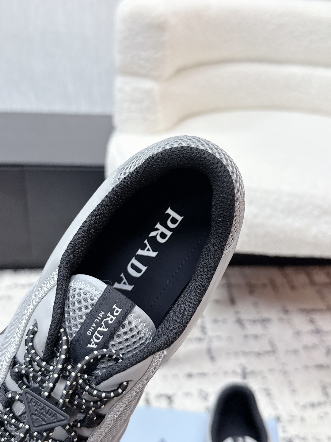 Prada Style Leather Women's Shoes style reference detail image 9 from source 784810