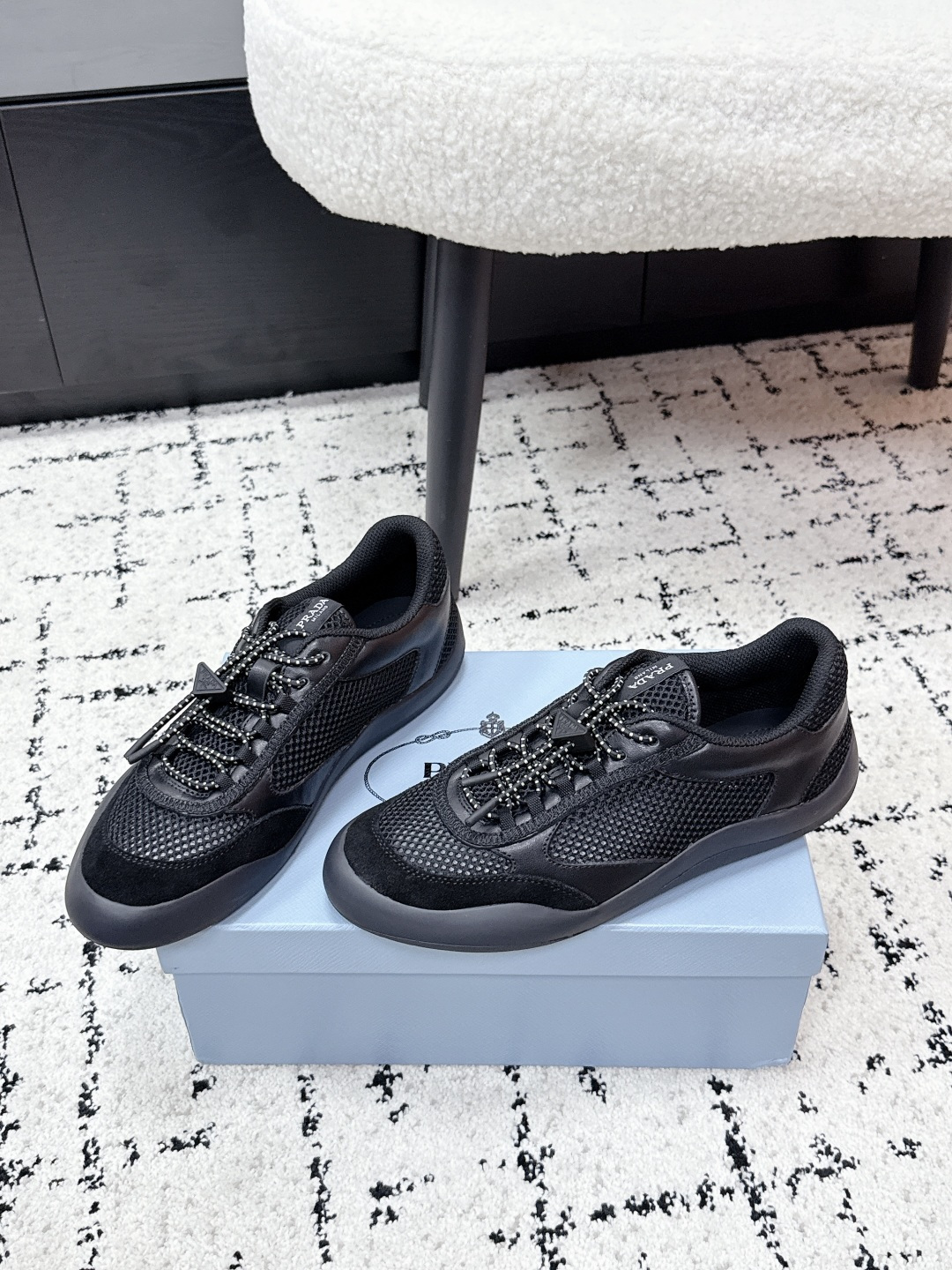 Prada Style Leather Women's Shoes style reference detail image 3 from source 784811