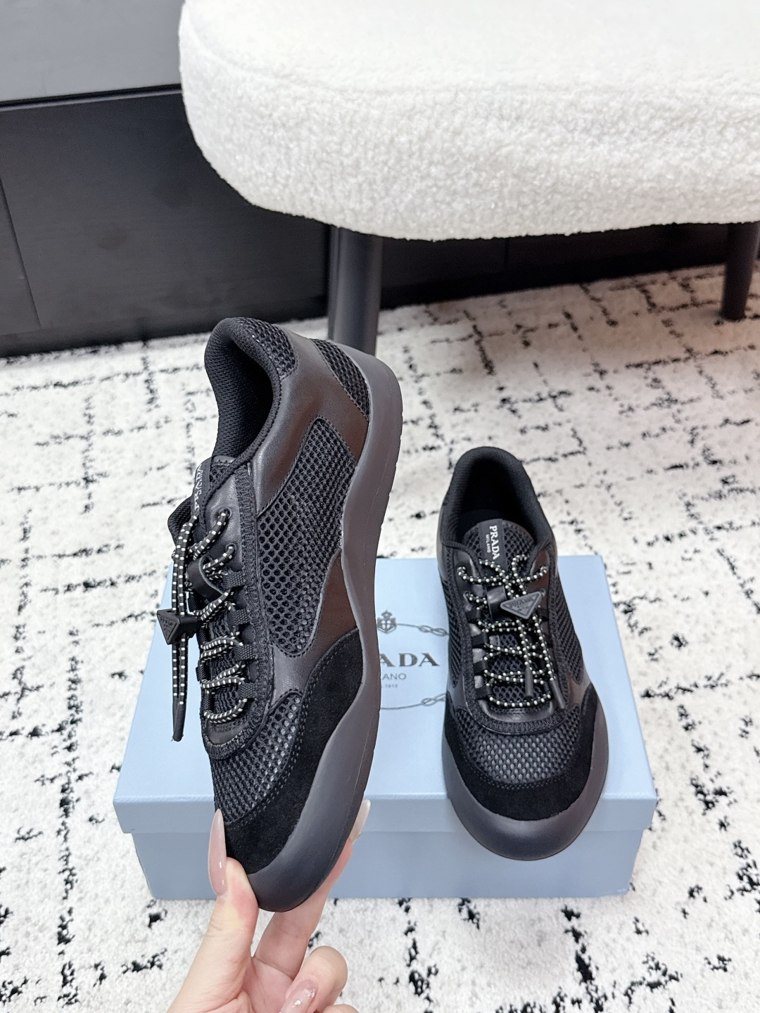 Prada Style Leather Women's Shoes style reference detail image 4 from source 784811