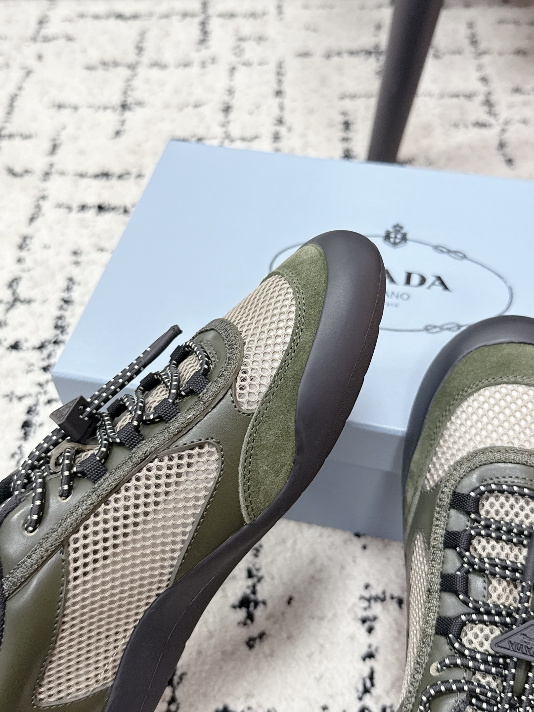Prada Style Leather Women's Shoes style reference detail image 6 from source 784813