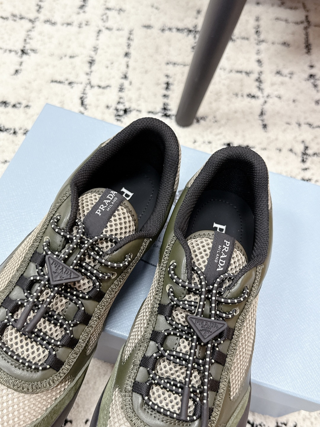 Prada Style Leather Women's Shoes style reference detail image 8 from source 784813