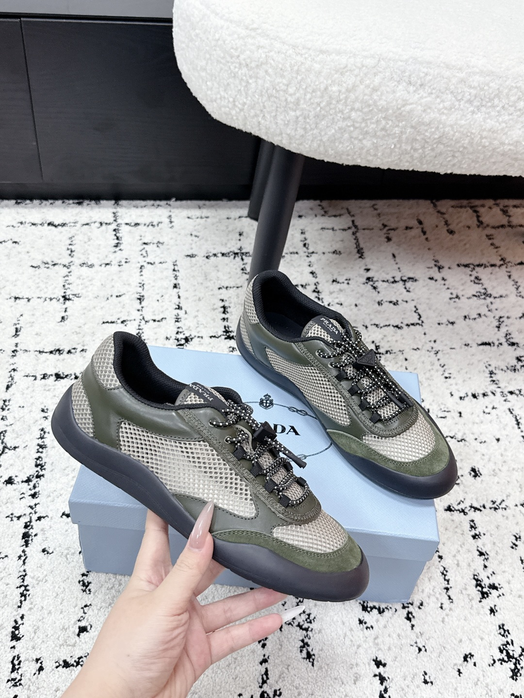 Prada Style Leather Women's Shoes style reference detail image 5 from source 784813