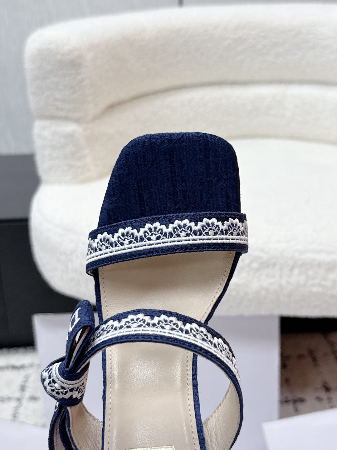 NO:958014,#Real shot details reference, high heels and slippers, high heels, slippers19860909#实拍细节参考,高跟鞋拖鞋,high heels,slippers,Women's Shoes