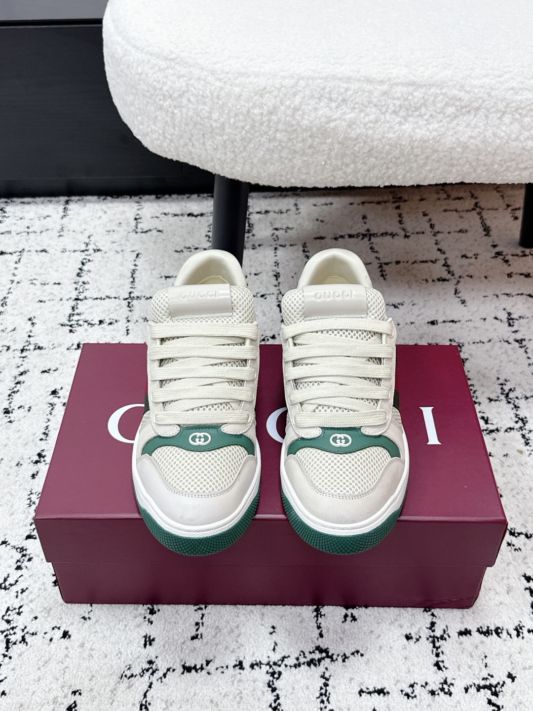 NO:815551,# Couple model Gucc1 Gucci 26/ Screener New model Small dirty shoes classic casual series The classic series will not be released until it is ready. The stress-free version of entering and exiting the counter has appeared. The original version is shipped 1:1. Just to give you the best. No matter the packaging or shoe texture, it is the best. The fabric is original custom calfskin. The inner lining is original custom-dyed sheepskin. The sole is exclusive abrasive Tpu original two-color outsole. Size34-45 (female 34 40  Men's 45 (custom), casual shoes/sports shoes, gucci, gucci, sneakers, cowhide, sheepskin19860909# 情侣款 Gucc1 古驰 26/ Screener 新款 小脏鞋经典休闲系列 经典系列没有做好是不会出的 出入专柜无压力版本出现了 原版1:1出货.只为给你们最好的 无论包装 鞋子质感 都是最好的 面料原版定制小牛皮 内里原版定染羊皮 大底独家磨具Tpu原版双色大底 Size34-45（女34 40 男45定）,休闲鞋/运动鞋,gucci,gucci,sneakers,cowhide,sheepskin,Women's Shoes