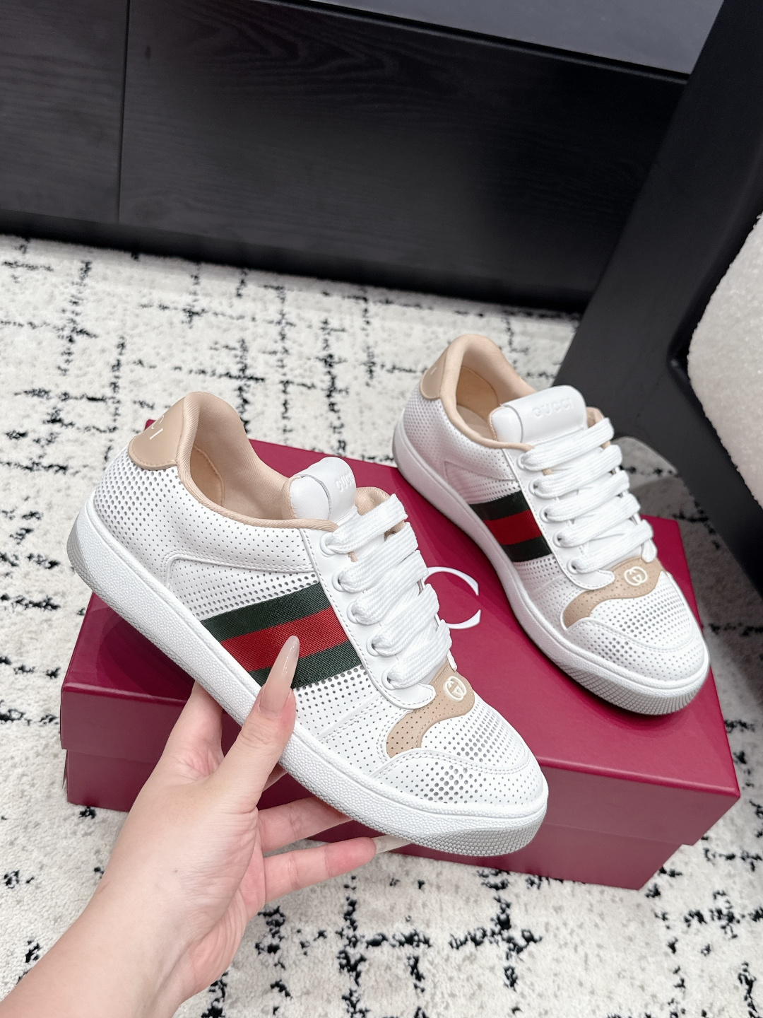 Gucci Women Shoes