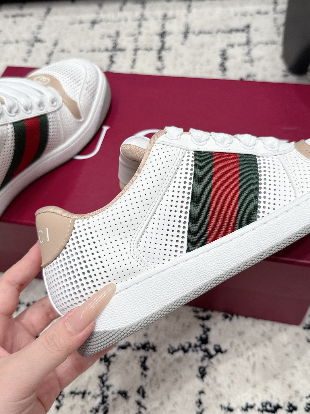 Gucci Women Shoes