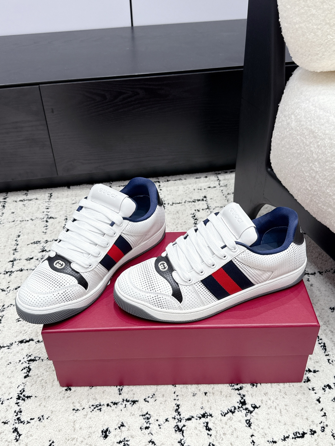 Gucci Women Shoes