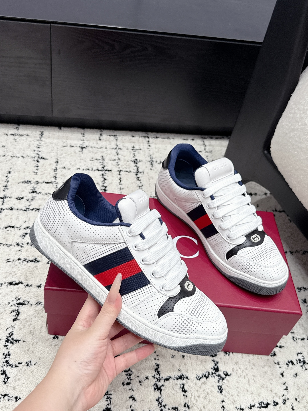 Gucci Women Shoes