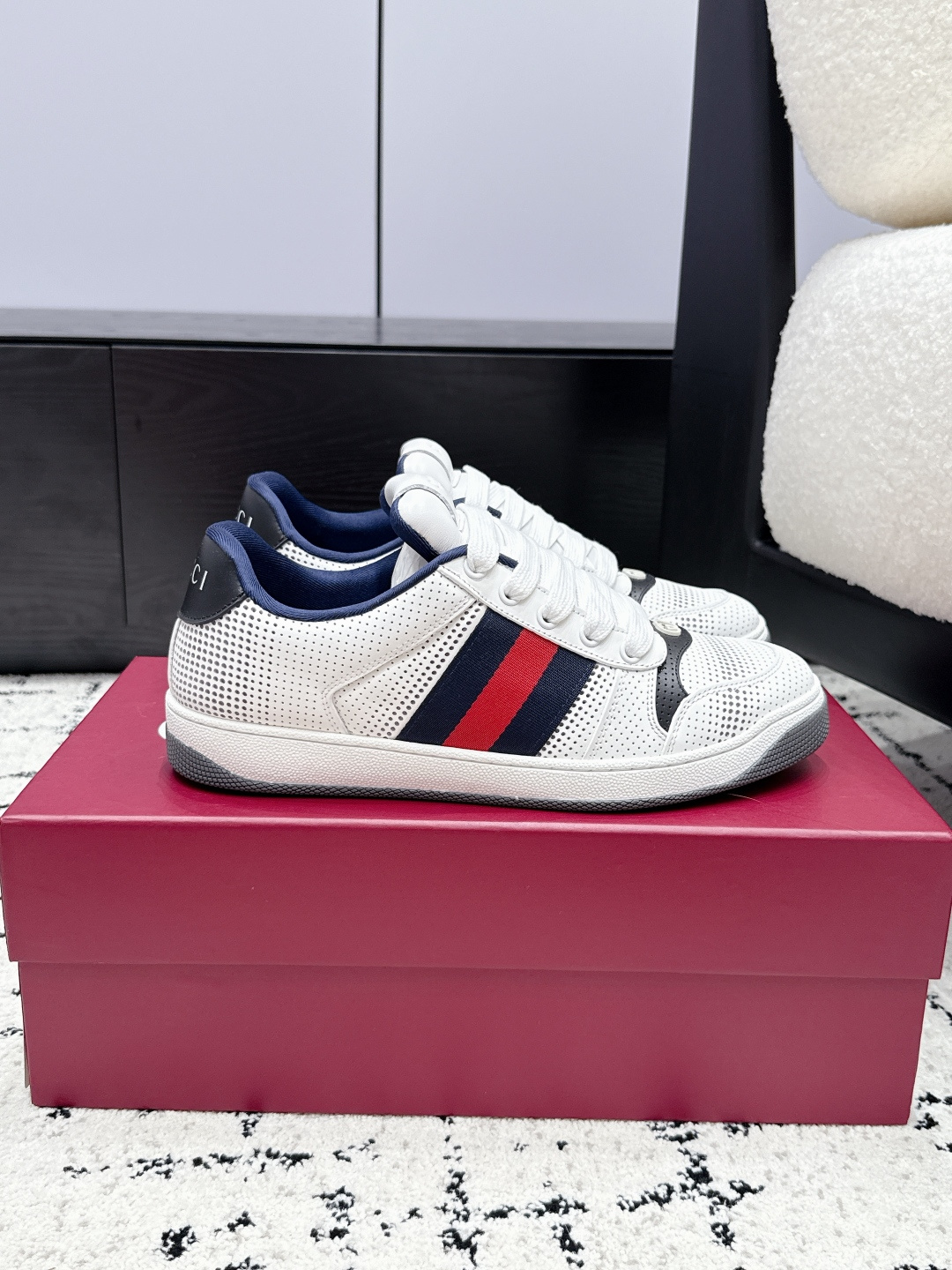 Gucci Women Shoes