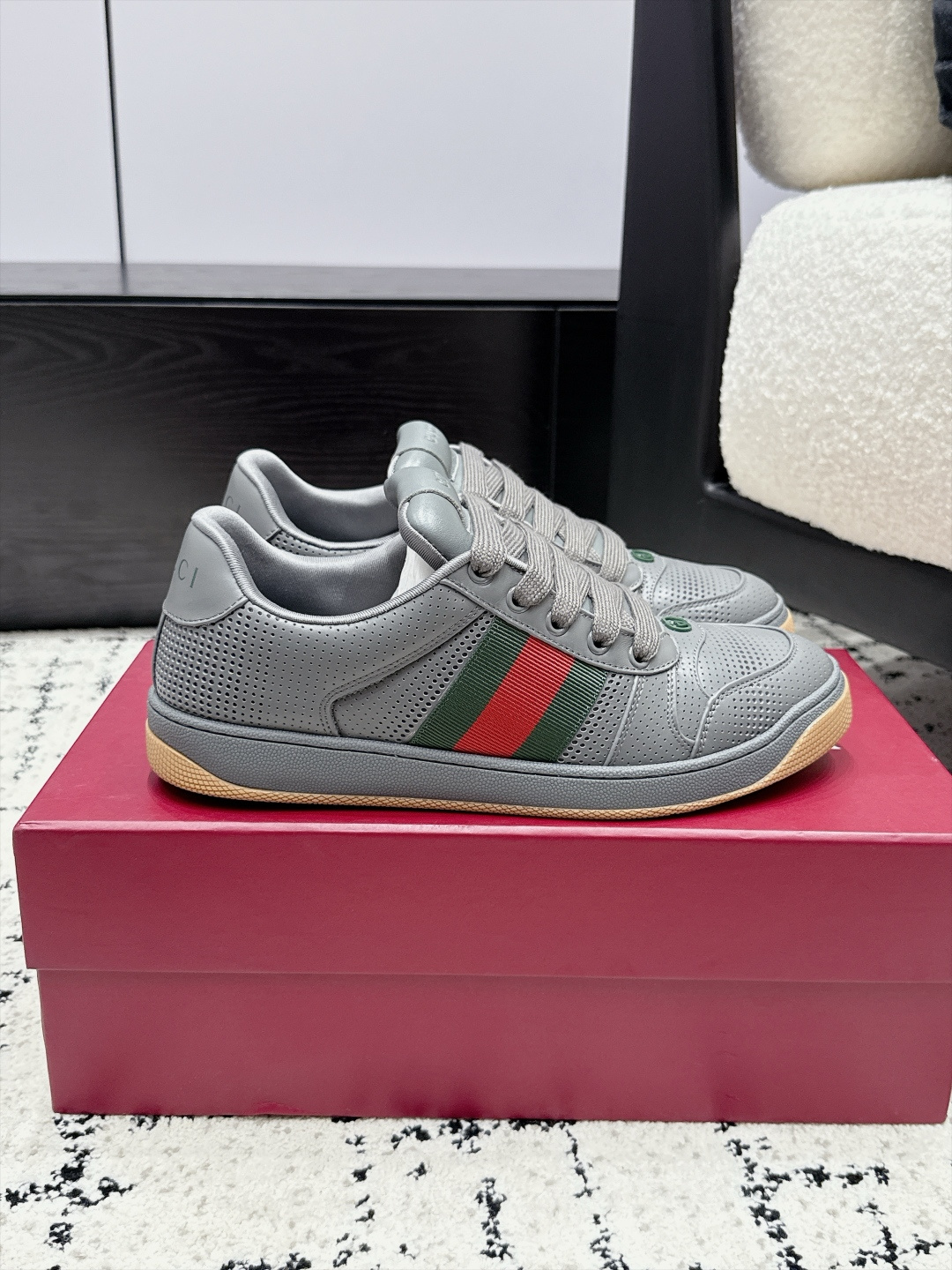 Gucci Women Shoes