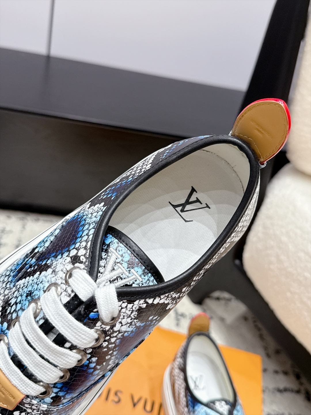 Louis Vuitton Sneakers