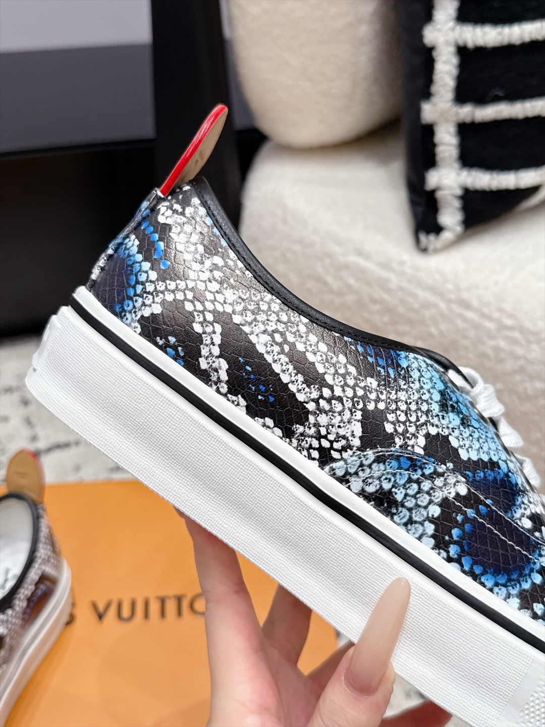Louis Vuitton Sneakers