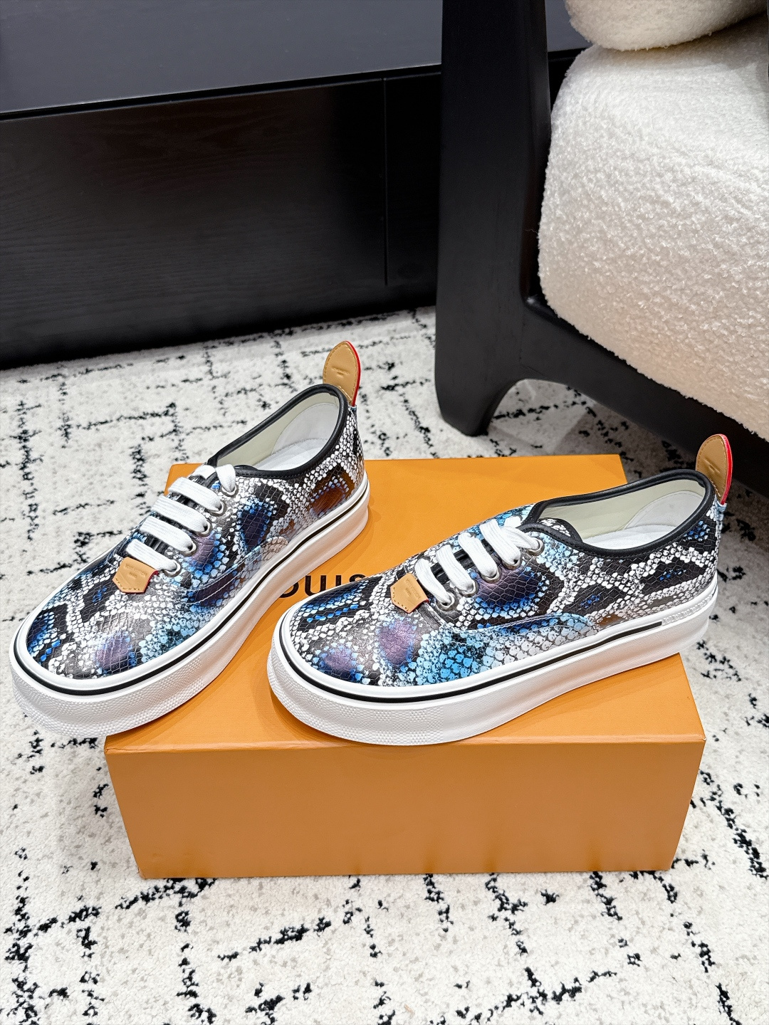 Louis Vuitton Sneakers