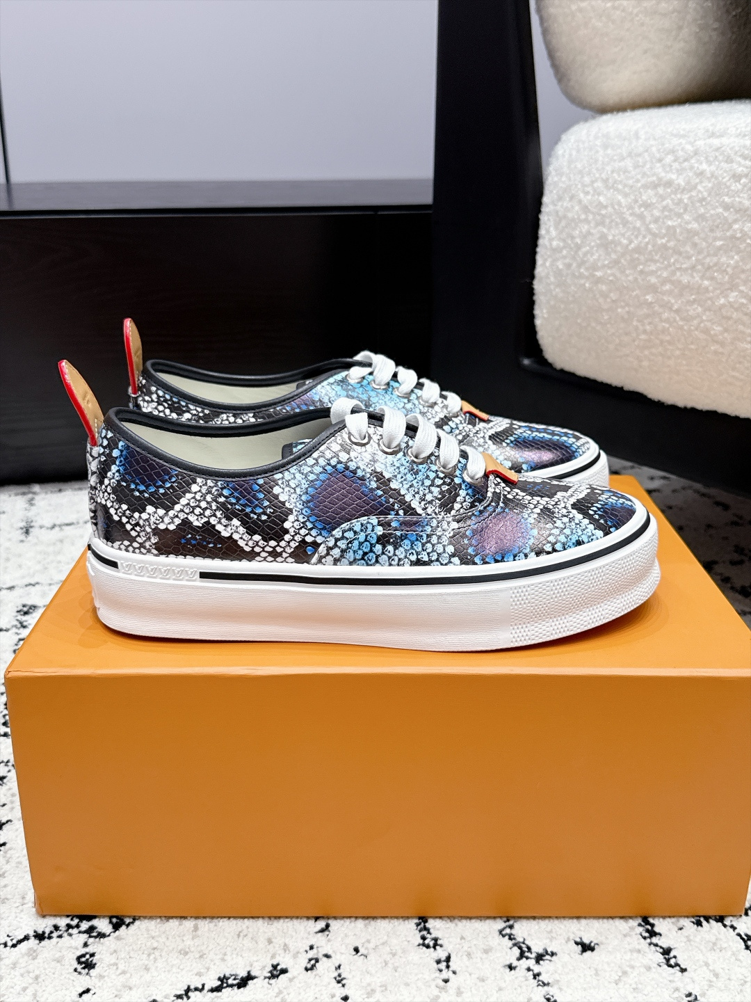 Louis Vuitton Sneakers