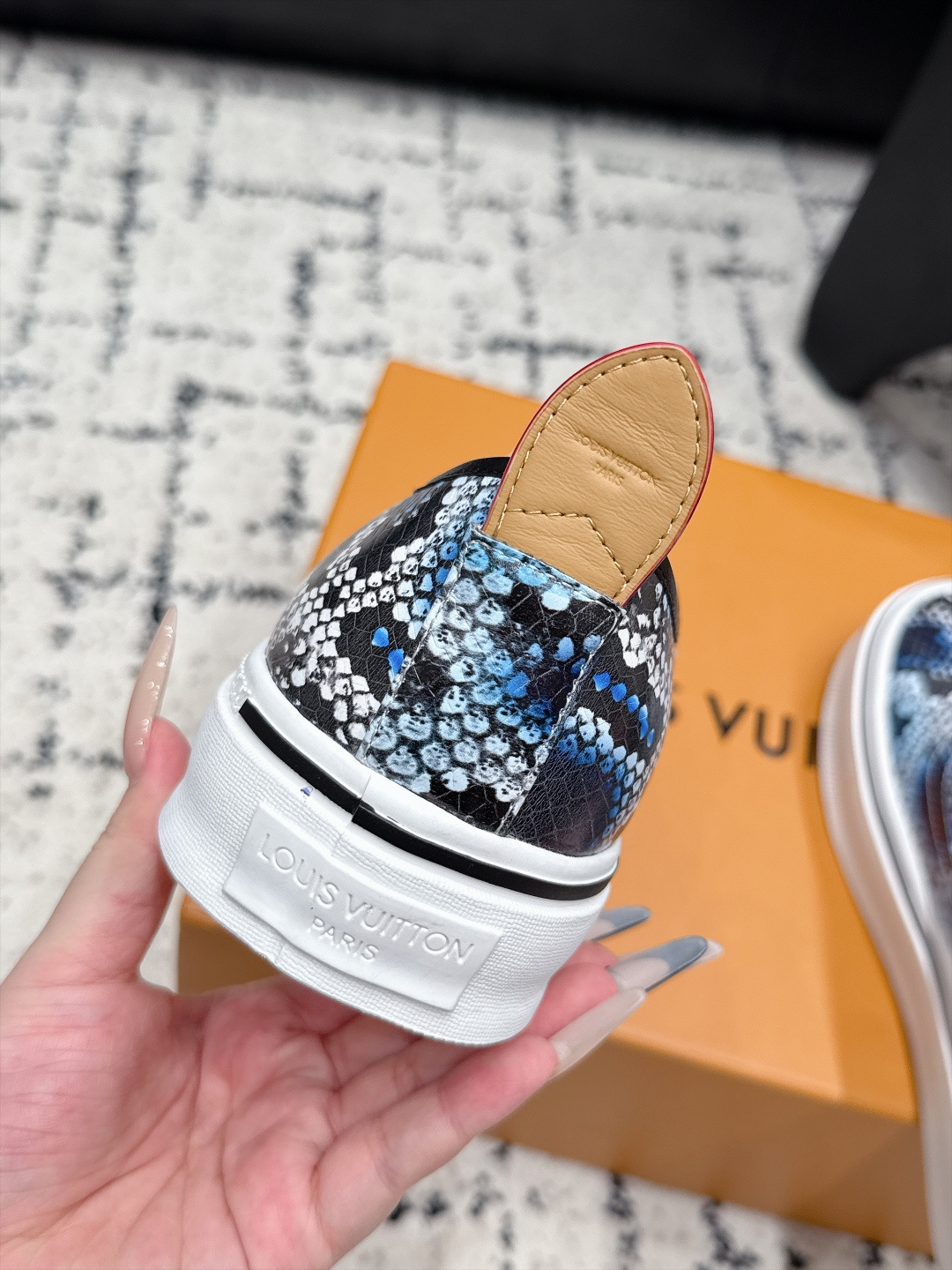 Louis Vuitton Sneakers