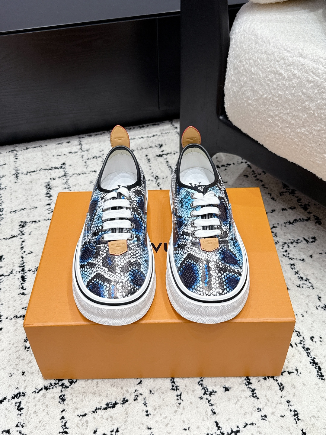 Louis Vuitton Sneakers