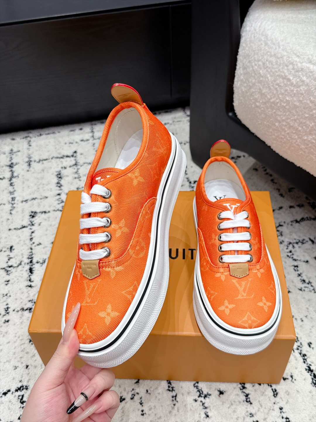 Louis Vuitton Sneakers