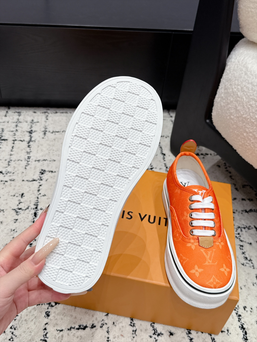 Louis Vuitton Sneakers