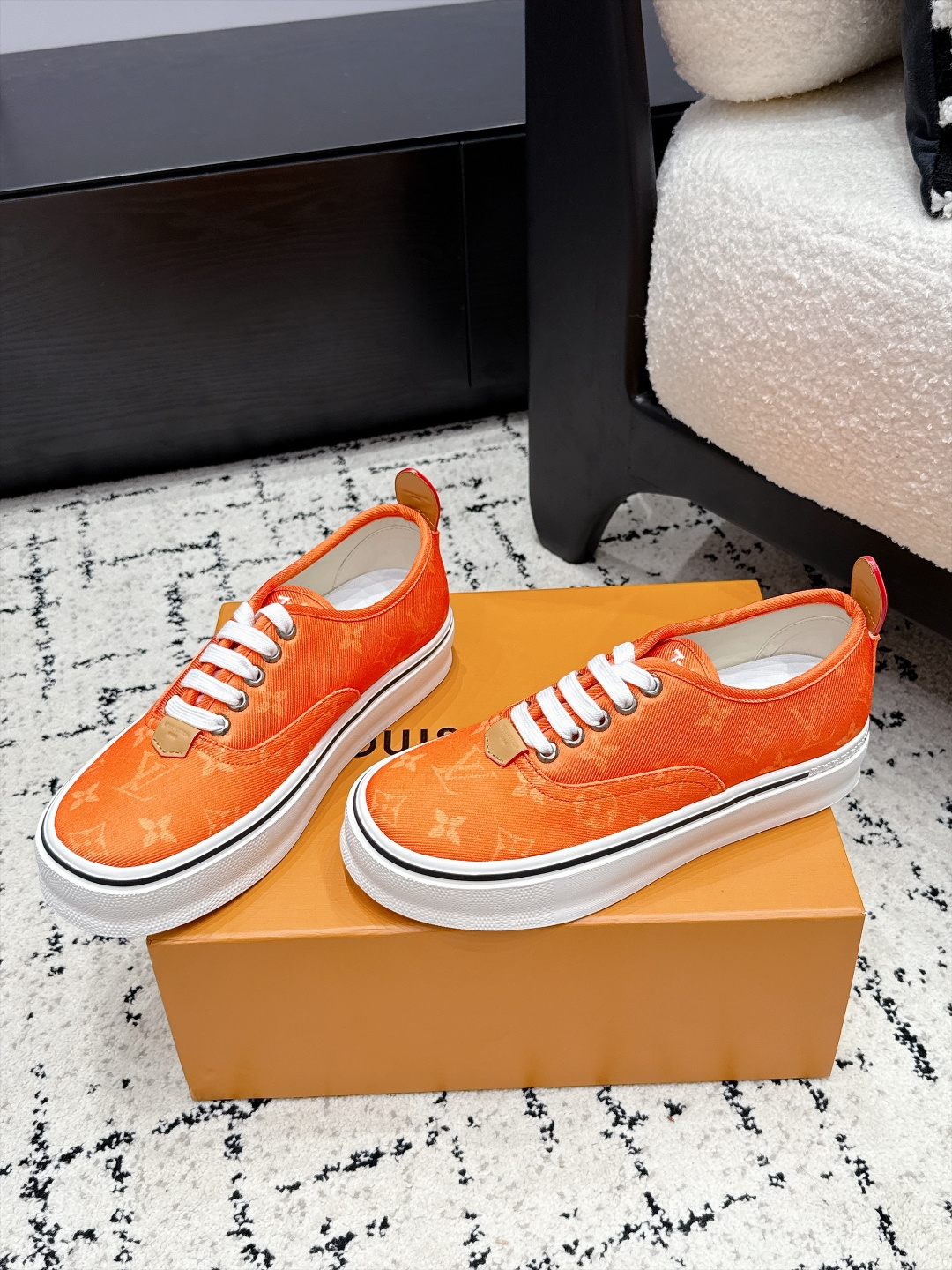 Louis Vuitton Sneakers