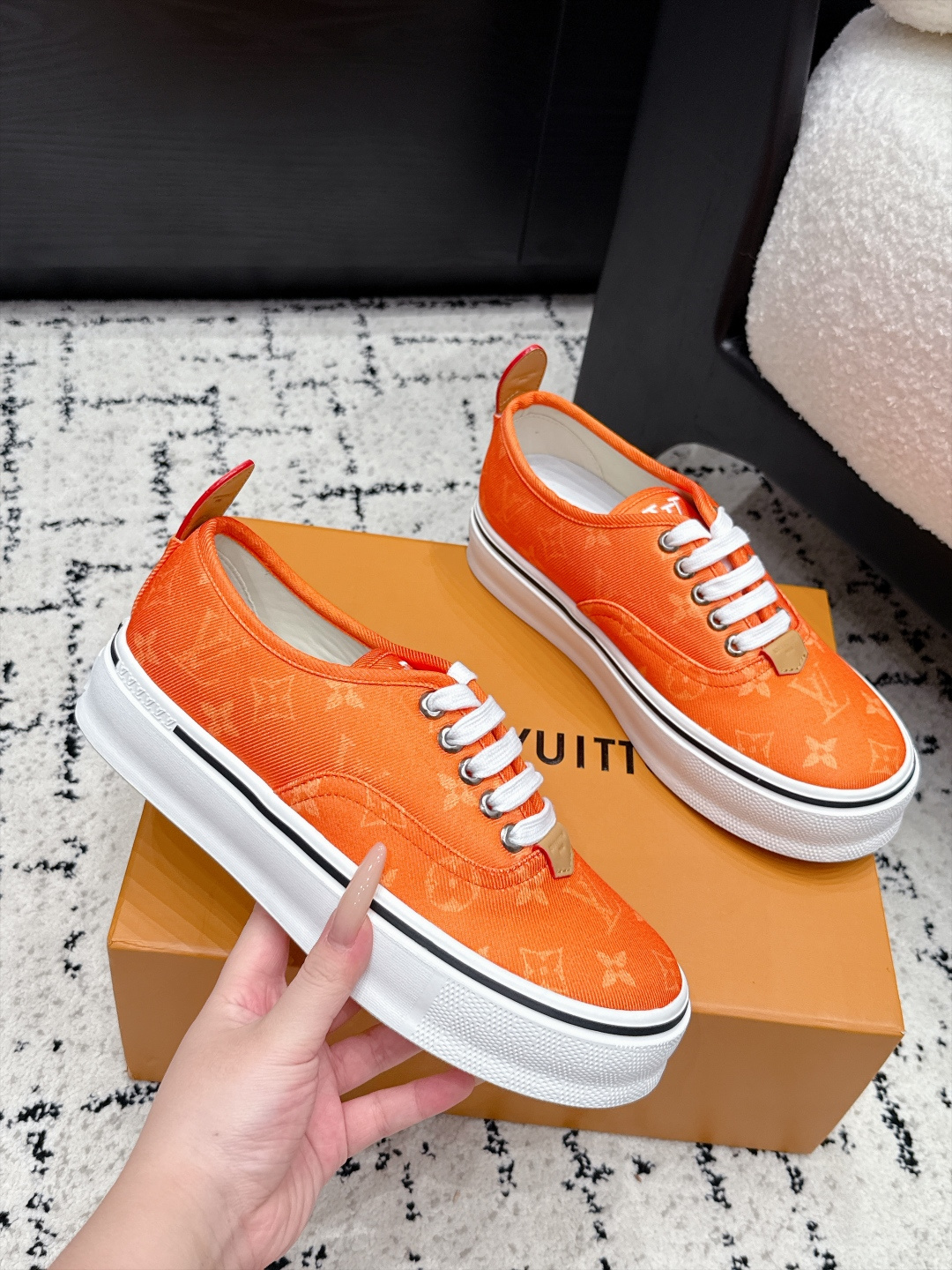 Louis Vuitton Sneakers