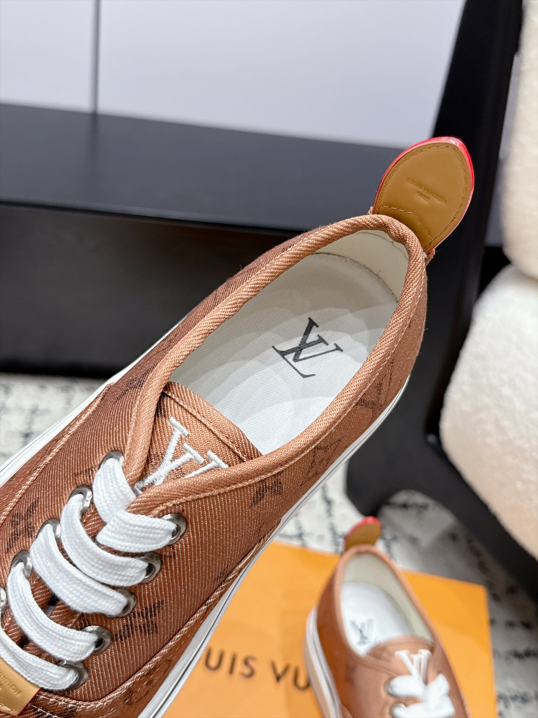Louis Vuitton Sneakers