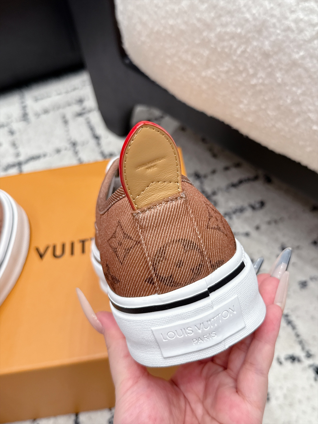Louis Vuitton Sneakers