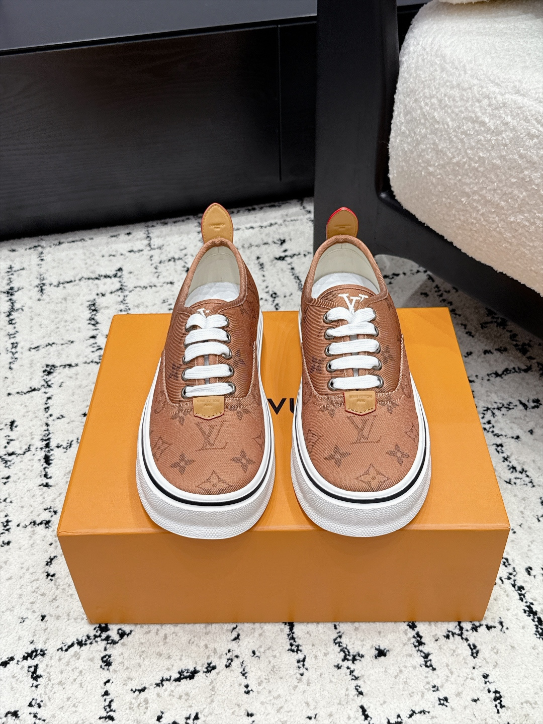 Louis Vuitton Sneakers