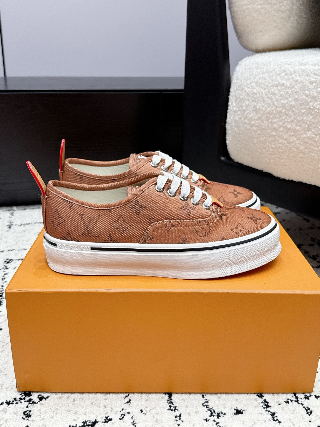 Louis Vuitton Sneakers