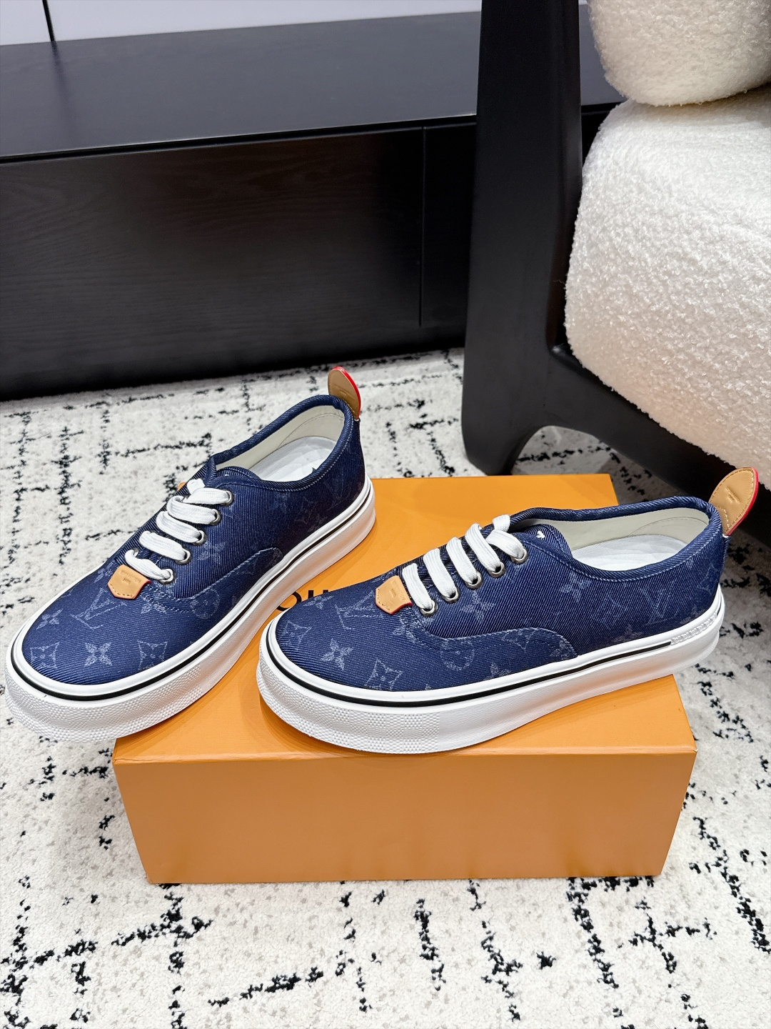 Louis Vuitton Sneakers