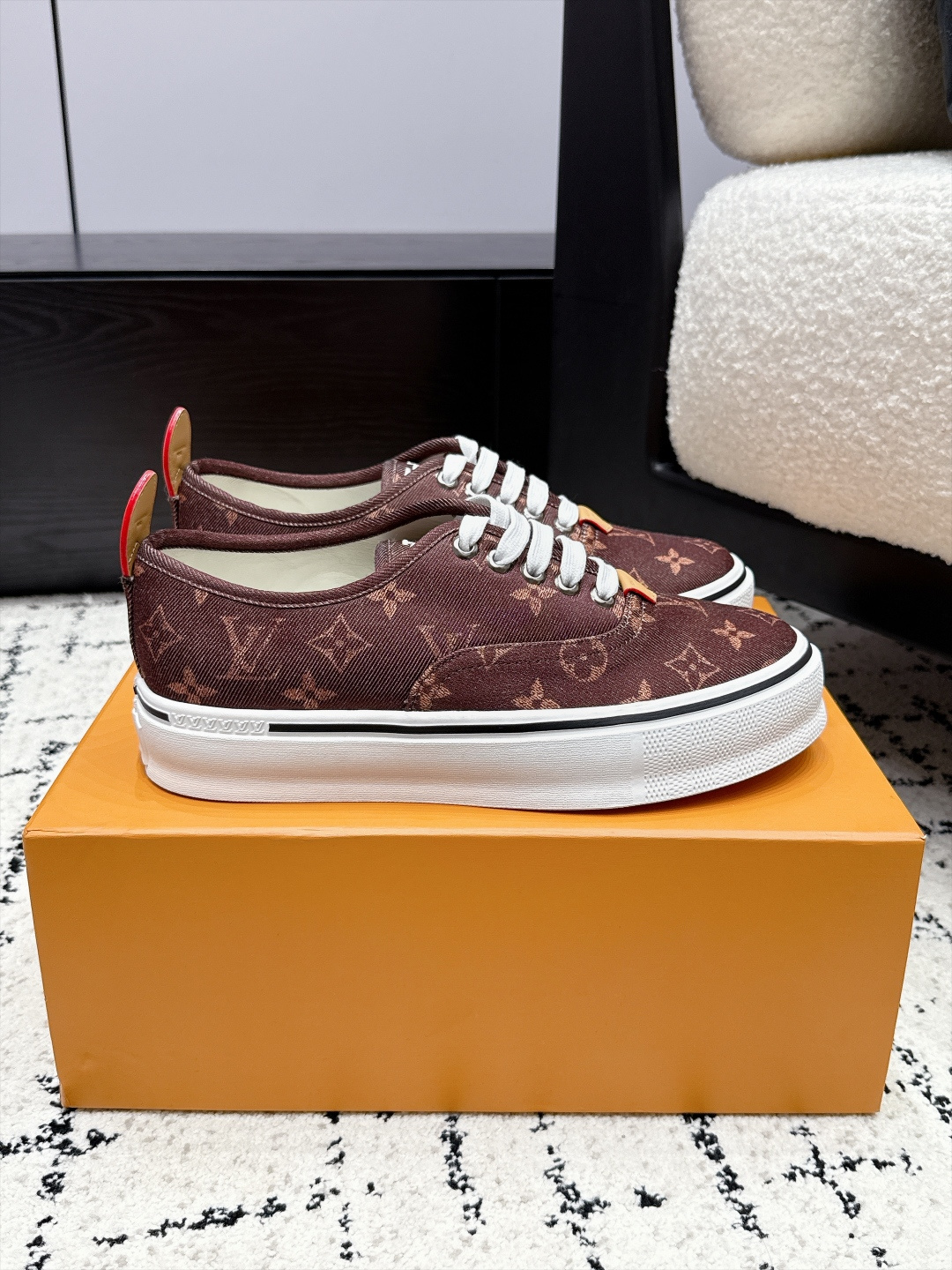 Louis Vuitton Sneakers