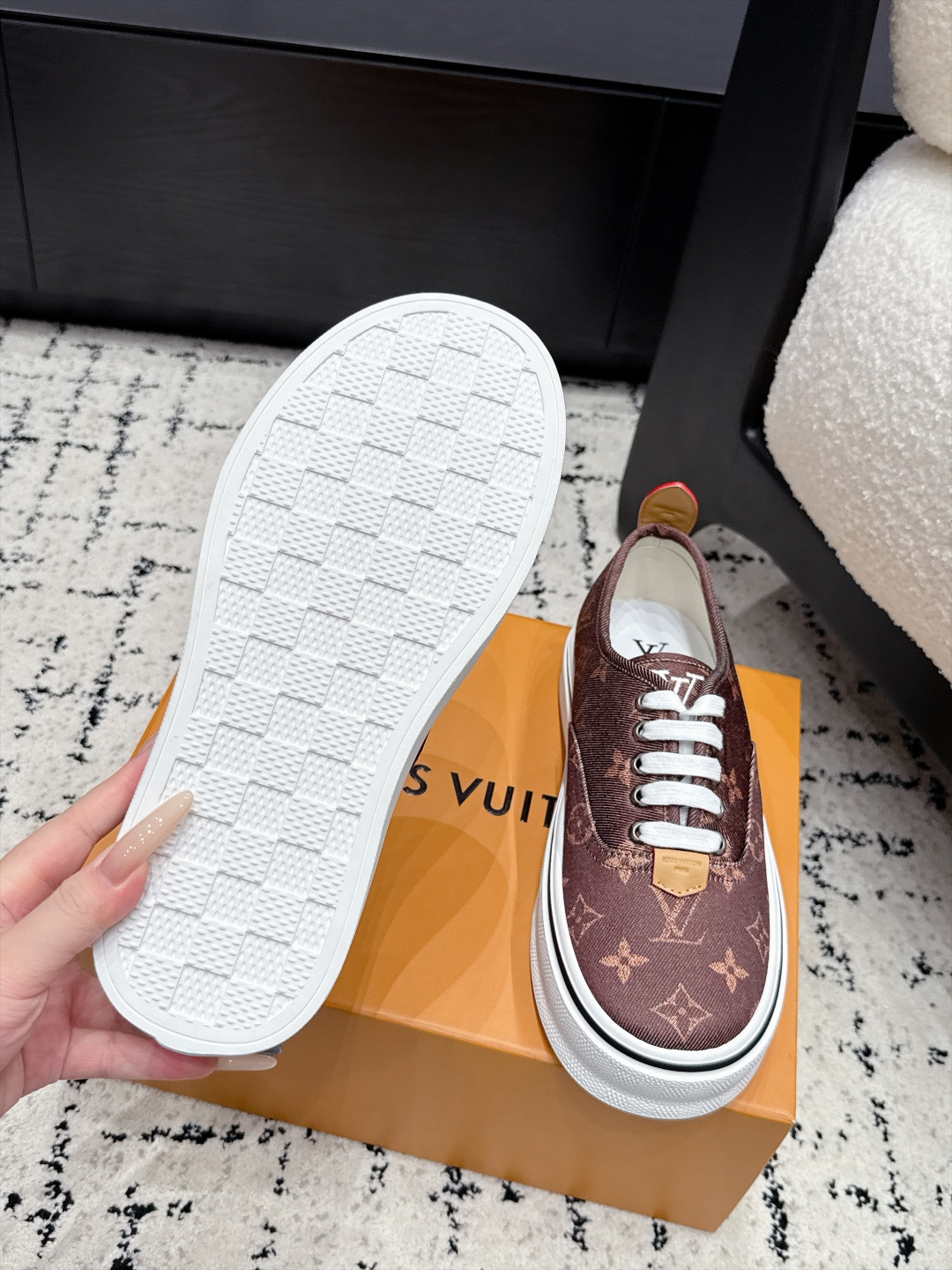 Louis Vuitton Sneakers
